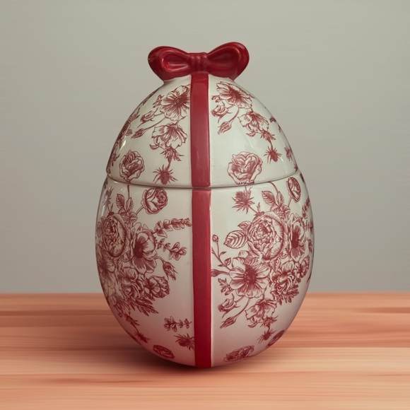 Valerie Parr Hill Other - Harry Slatkin HomeWorx Caramic Egg Shape Candle Holder and cookie jar.